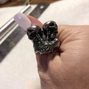 Stainless steel V-twin skull engine unisex biker ring